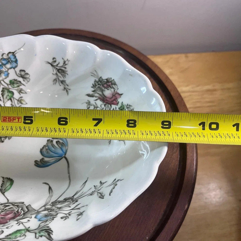 Vtg Johnson Bros Day in June Oval Vegetable Bowl Floral England Scalloped 9in